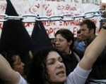 Femminicidio in Grecia, una donna su tre vittima di violenza