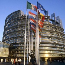 “Ferite a morte” va a Bruxelles: conferenza e reading al Parlamento europeo